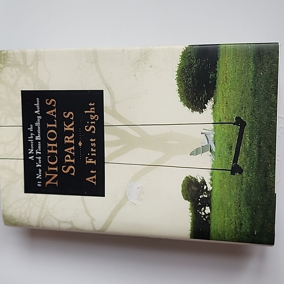 Books - Picture 3 of 4